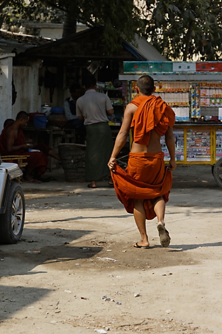 Mandalay-Bouddha Mahamuni-005